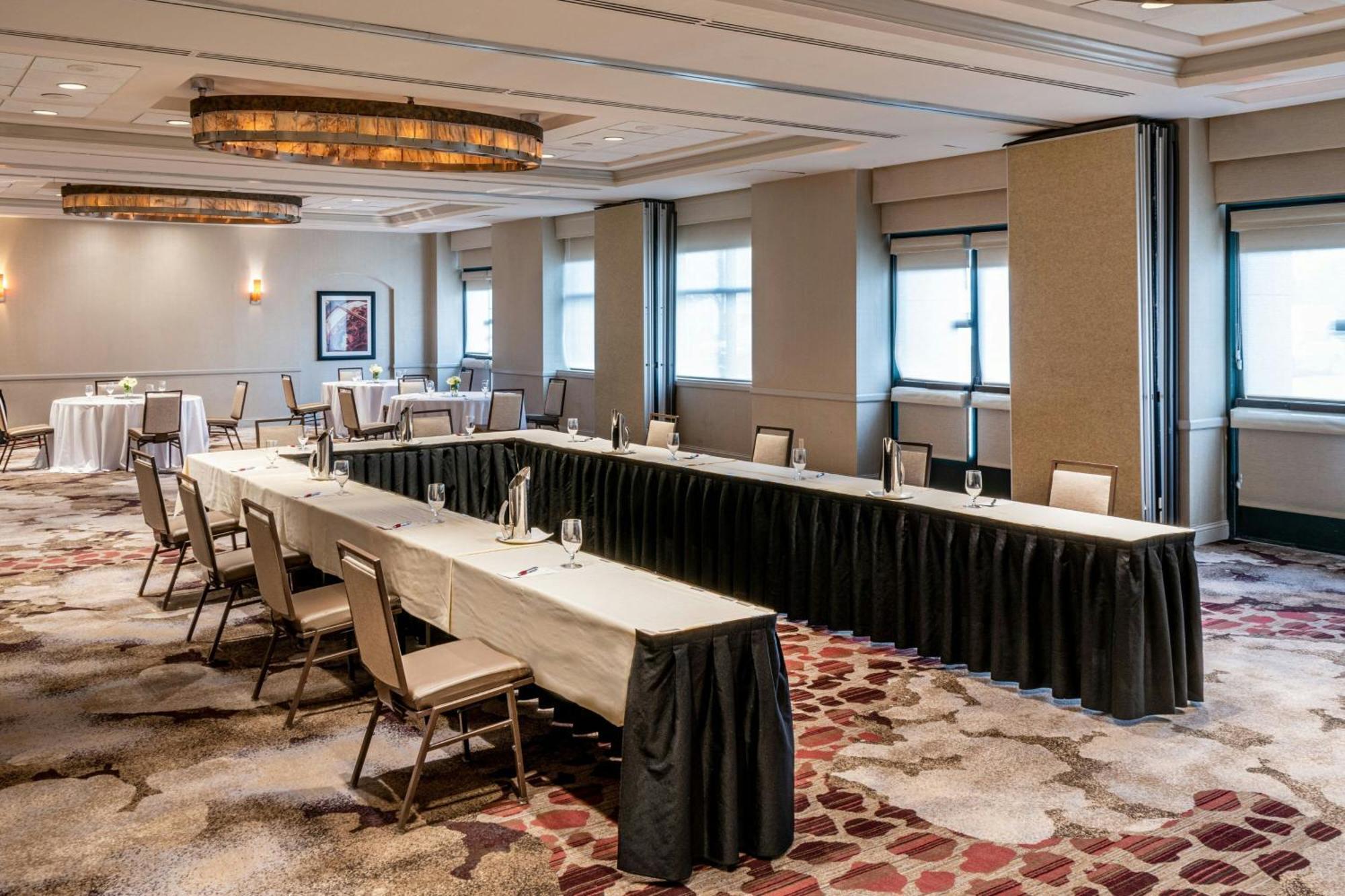 Chicago Marriott Suites Диърфийлд Екстериор снимка