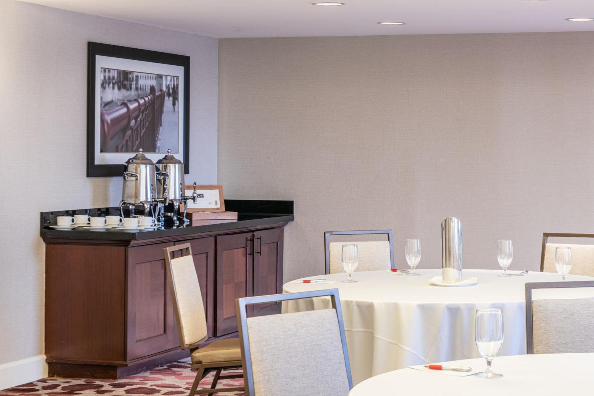 Chicago Marriott Suites Диърфийлд Екстериор снимка