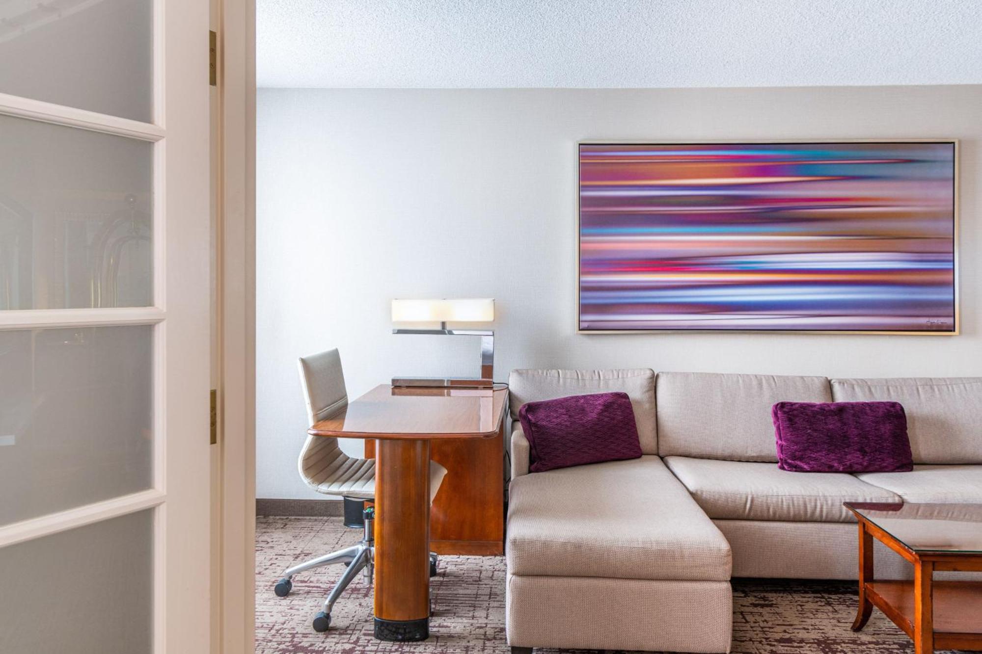 Chicago Marriott Suites Диърфийлд Екстериор снимка