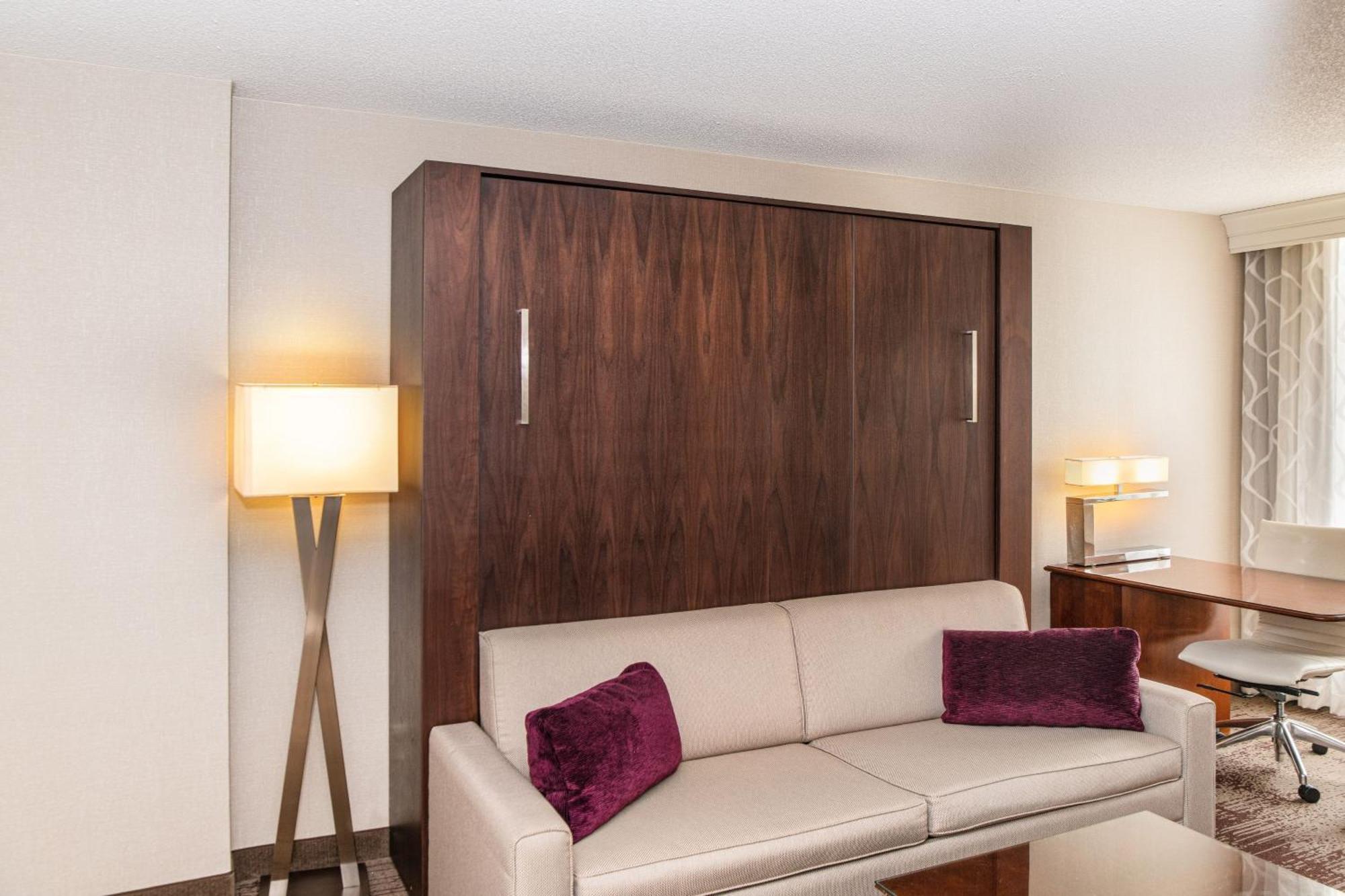 Chicago Marriott Suites Диърфийлд Екстериор снимка