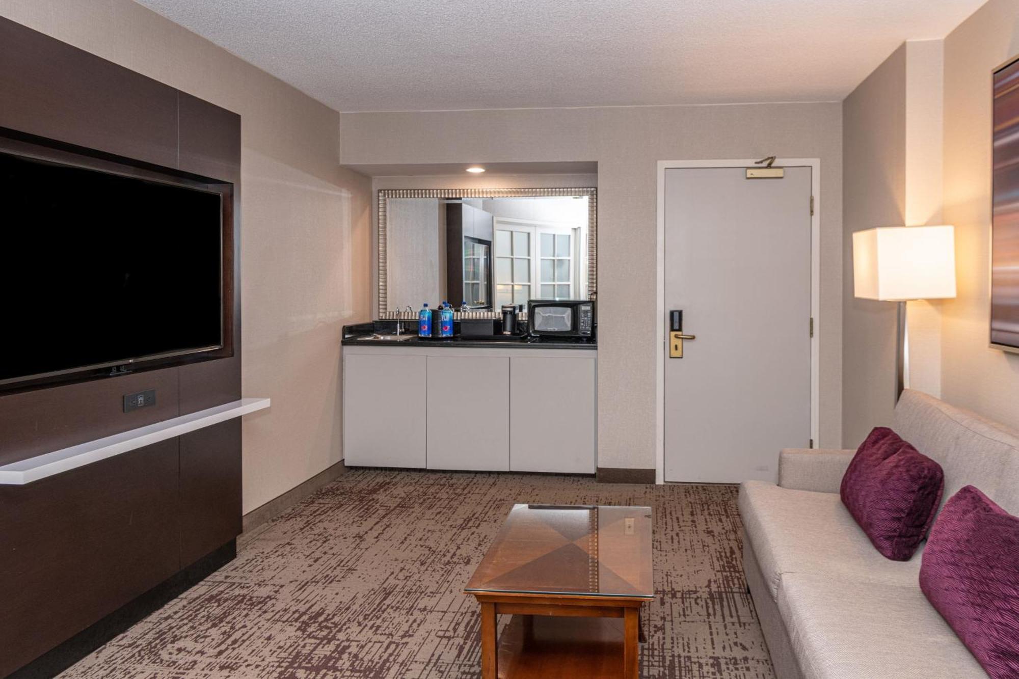 Chicago Marriott Suites Диърфийлд Екстериор снимка