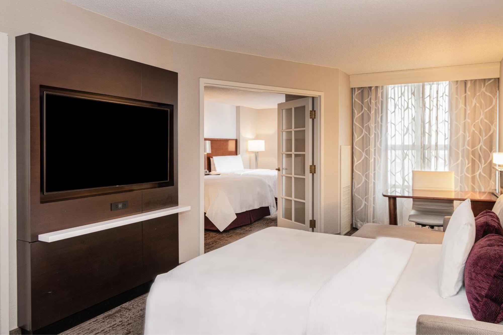 Chicago Marriott Suites Диърфийлд Екстериор снимка